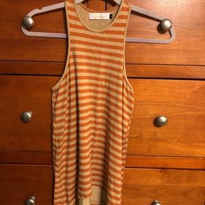 Ava sky tank tempo size small
